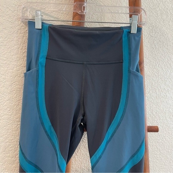 Lululemon Wild Twist 7/8 Tight Legging Gravity Pacific Teal 6 - Picture 5 of 16